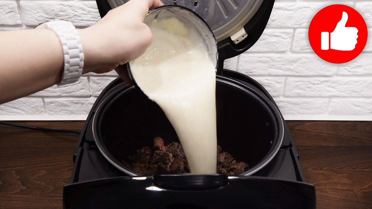 Куриная печень в сметано-ореховом соусе: быстрый и вкусный обед