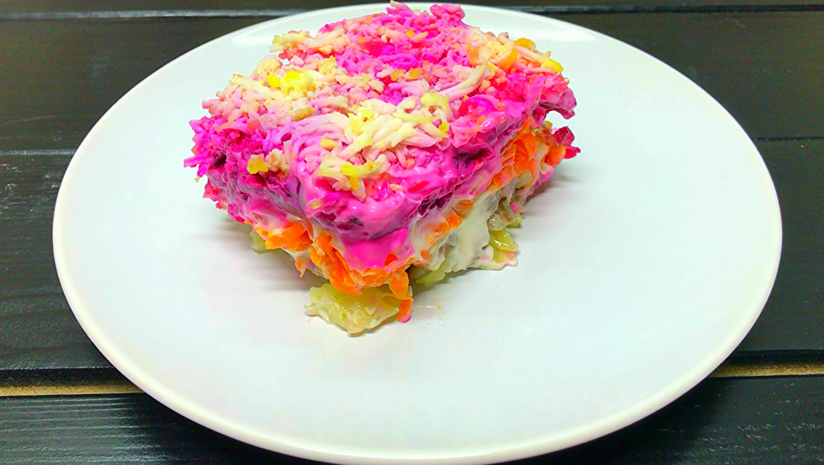 Вкусные салаты для новогоднего стола: 6 простых рецептов