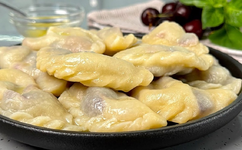 Как подготовить идеальное тесто для вареников: традиционные секреты и современные советы