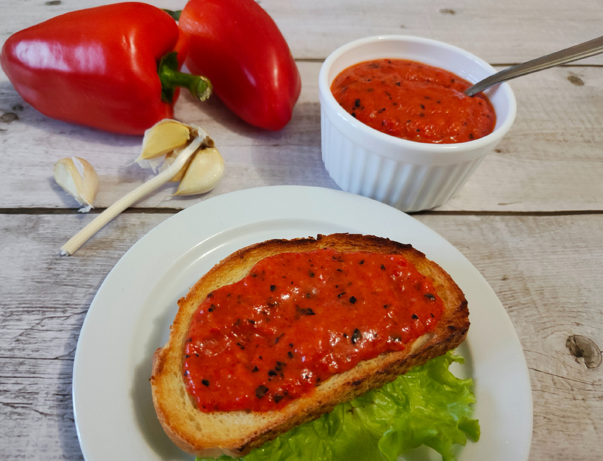 Как самостоятельно приготовить изысканный соус из печёных перцев