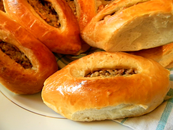 Чесночные пирожки