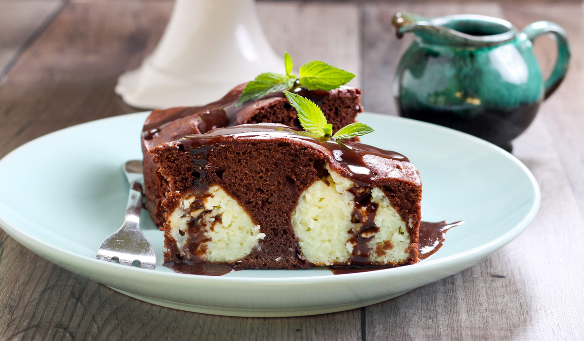 Пирог на кефире с творожными шариками: нежность и аромат в каждом кусочке