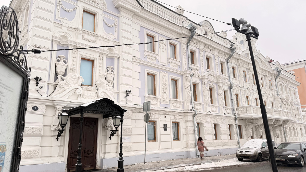 Уникальная коллекция посуды в усадьбе Рукавишниковых: от античности до современности