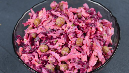 Салат из свеклы со сметаной и горчицей: простое удовольствие с изюминкой