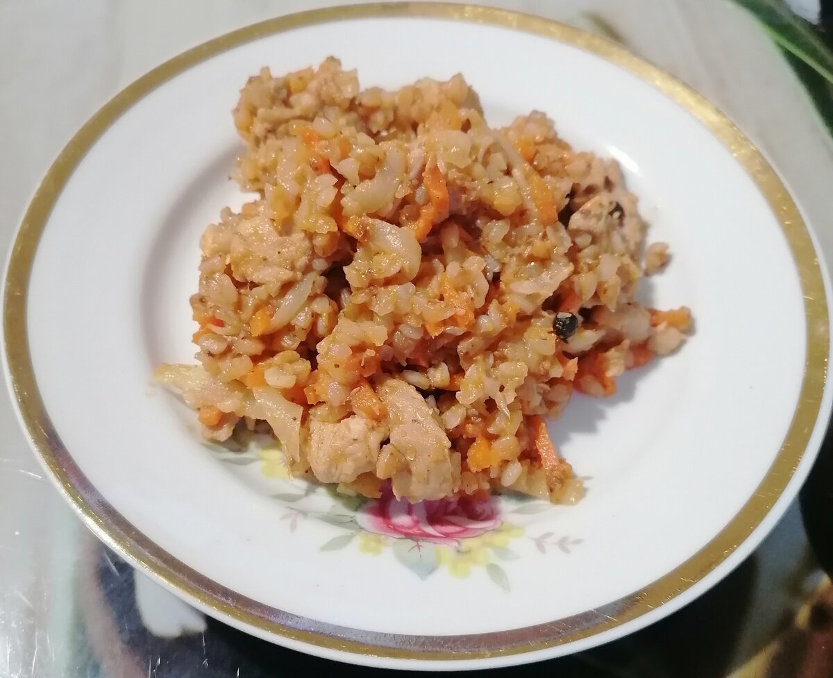 Гречка с мясом: вкусный рецепт, который напомнит детство