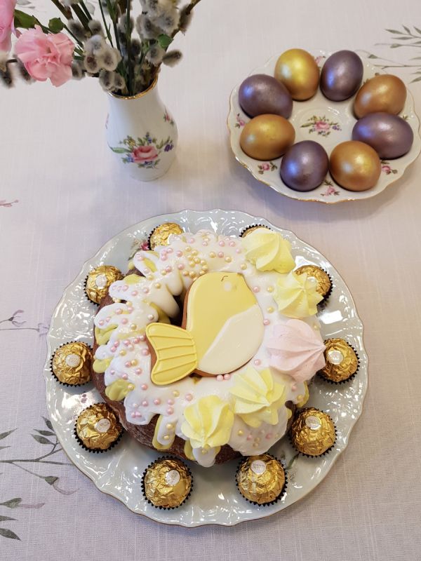 Ароматный кулич с творогом на праздничный стол