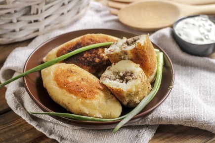 Легкий и эффектный ужин: картофельные зразы с мясом