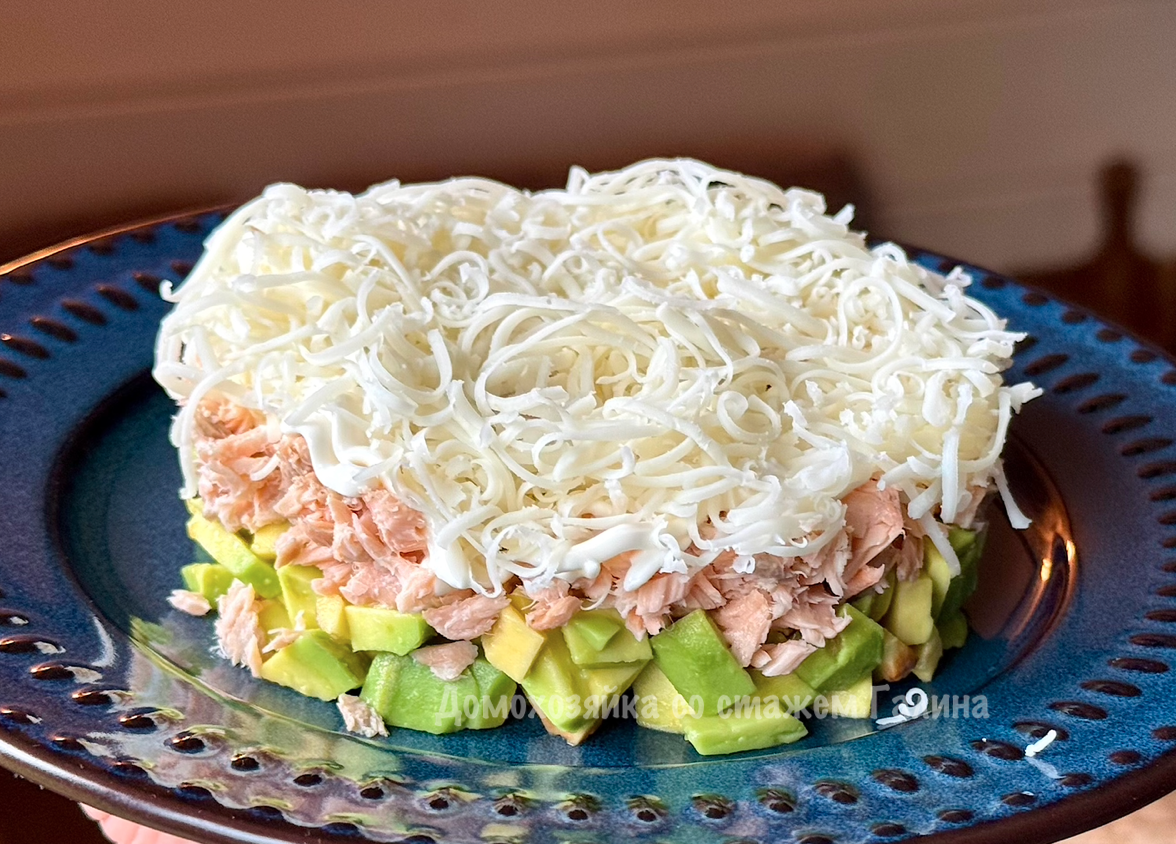Легкий и вкусный рыбный салат, который покорит ваше сердце