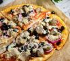 Вкусная пицца с маринованными шампиньонами