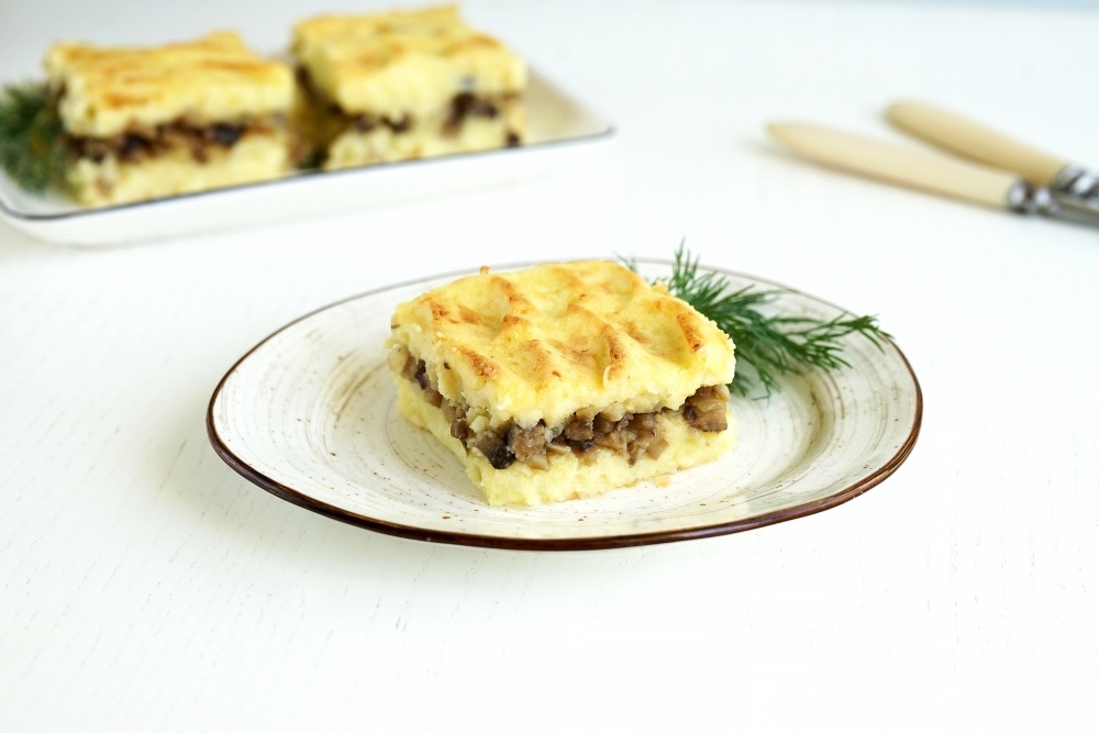 Как быстро и вкусно приготовить картофельную запеканку без мяса