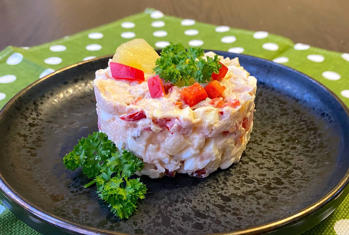 Салат с экзотическим вкусом: легкое и оригинальное блюдо для любого стола