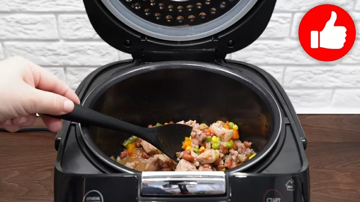 Сочная индейка с овощами: простой рецепт для мультиварки на обед или ужин