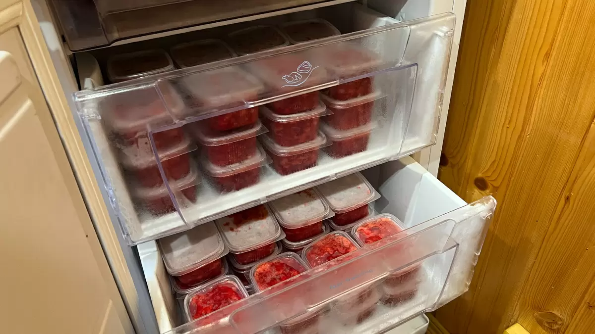 Как спасти клубничный урожай под дождем: советы и рецепты