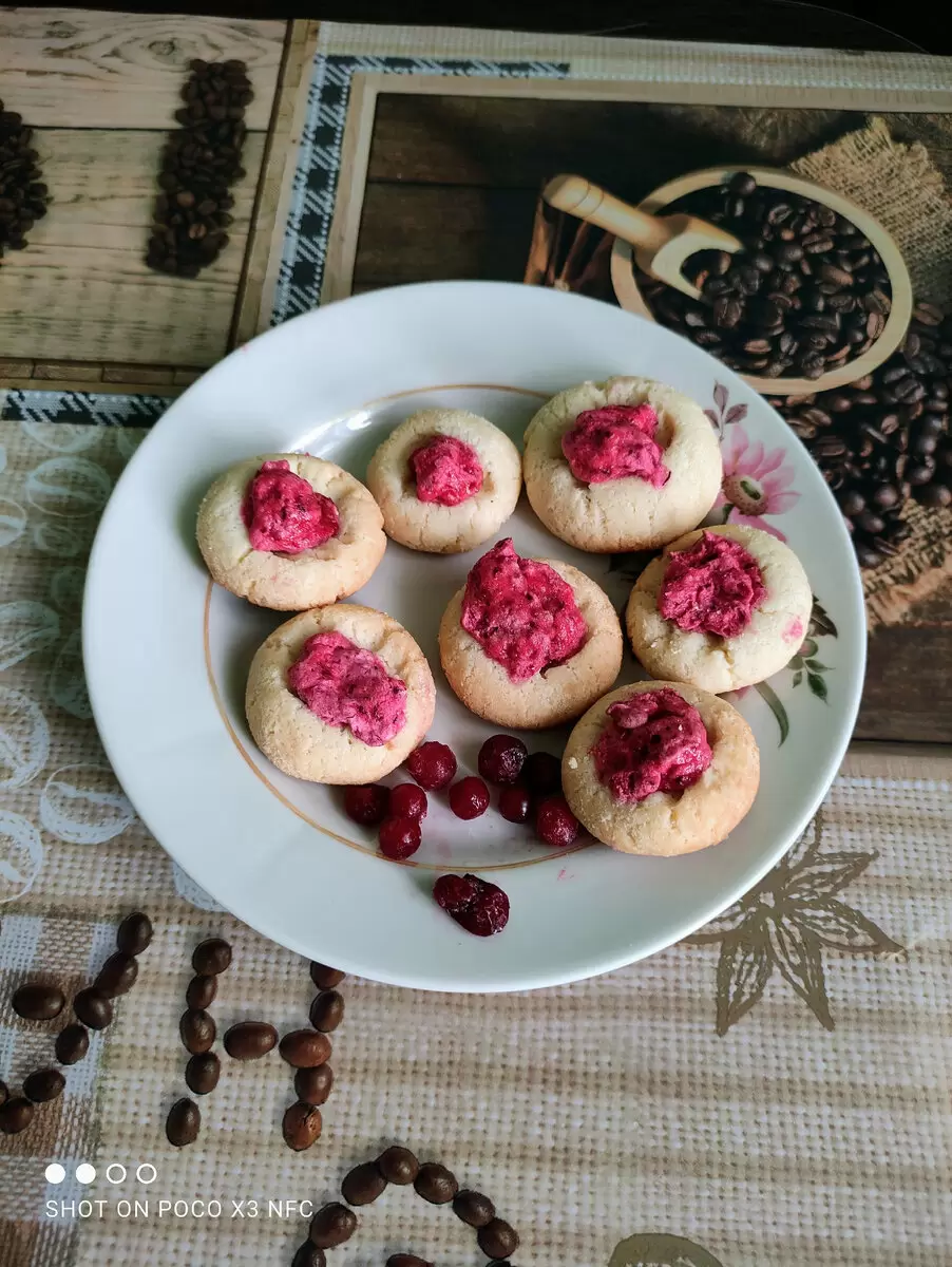 Удивительное кето-печенье с домашним джемом