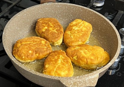 Вкусные пирожки за 10 минут: идеальный завтрак для всей семьи