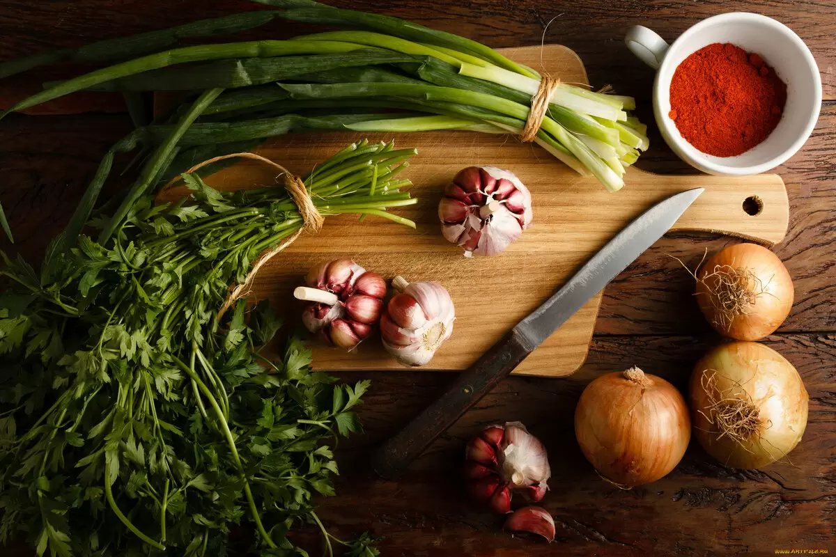 Секреты лука и чеснока: польза и мифы