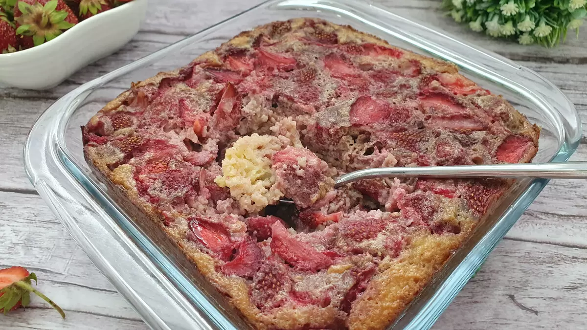 Новый взгляд на клафути: нежный десерт без глютена и сахара