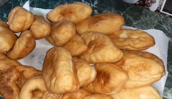 Классические пирожки с капустой, картошкой и мясом