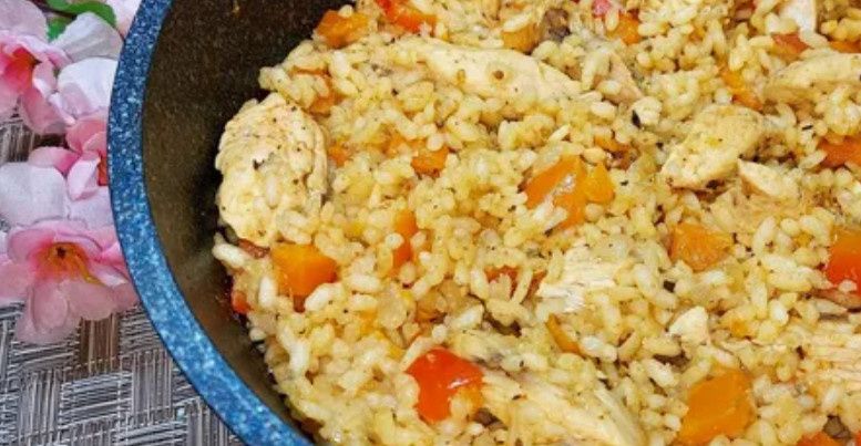 Легкий и ароматный плов с куриной грудкой